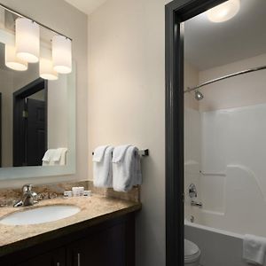 Studio Queen Suite Hearing Accessible Tub Non-Smoking